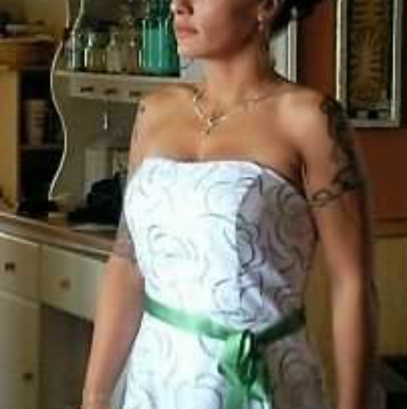 David's Bridal dress and matching heels - Picture 2 of 4